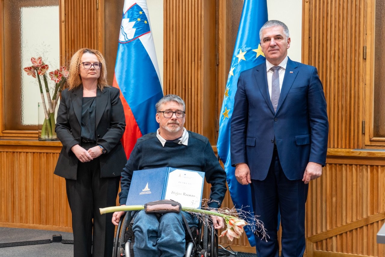 Čestitke Stojanu Rozmanu ob prejemu plakete