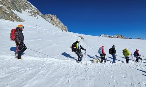  KORAKI NAD OBLAKI - PLANINCI INVALIDI SO OSVOJILI 3.838 METROV VISOKI MALI MATTEHORN IN 4.164 METROV VISOKI BREITHORN
