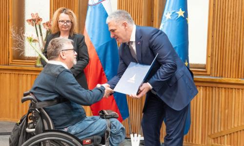 Čestitke Stojanu Rozmanu ob prejemu plakete