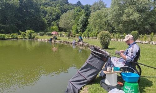Uspešno izvedeno 4. kolo lige v športnem ribolovu s plovcem
